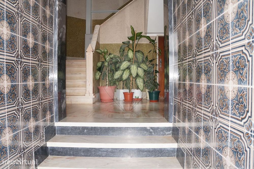 Apartamento T2 para arrendamento