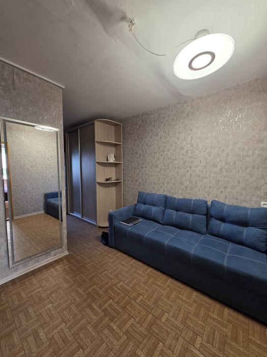 Продам двокімнатну квартиру у с. Дніпровське