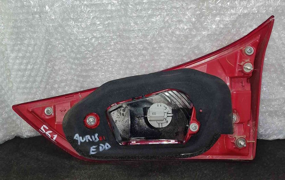 Farolim da Mala Esquerdo 05180238 - TOYOTA AURIS