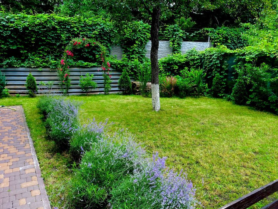 Подобова оренда будинку в Києві м. Лівобережна. Посуточная аренда дома