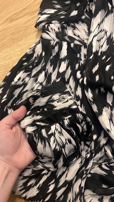 Святкова блуза в цікавий принт