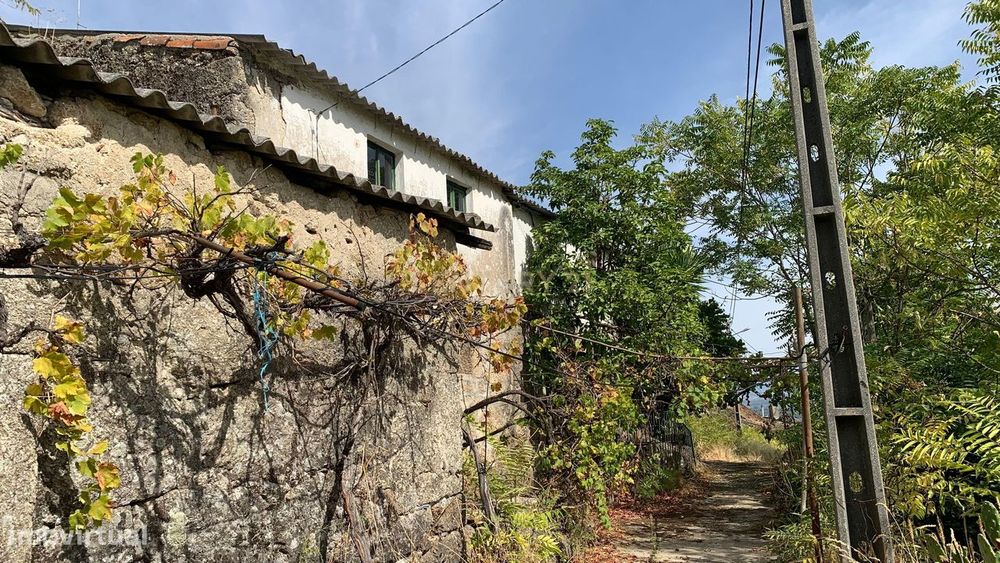 Casa Antiga com Vista Panorâmica em Covilhã