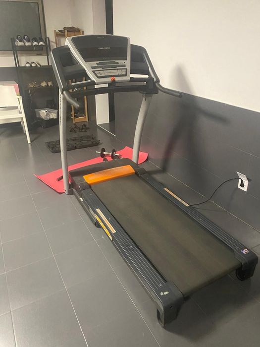 Passadeira corrida com pouco uso