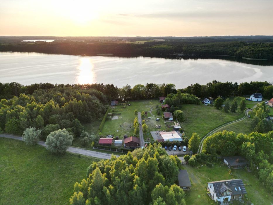 Domki nad jeziorem (Nowe Drawsko), camping, Wiejskie Serce
