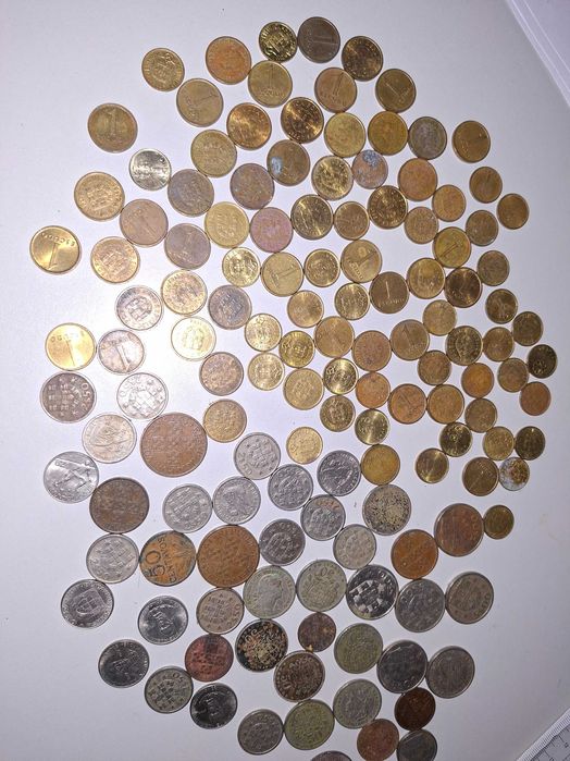 Colecção de 213 moedas antigas vários países