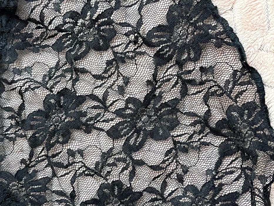 Мереживний стильний прозорий топ