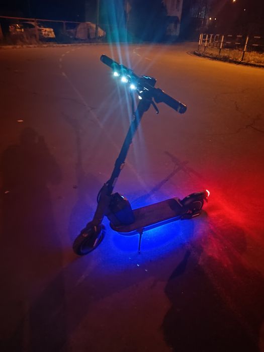 Самокат ninebot max g2