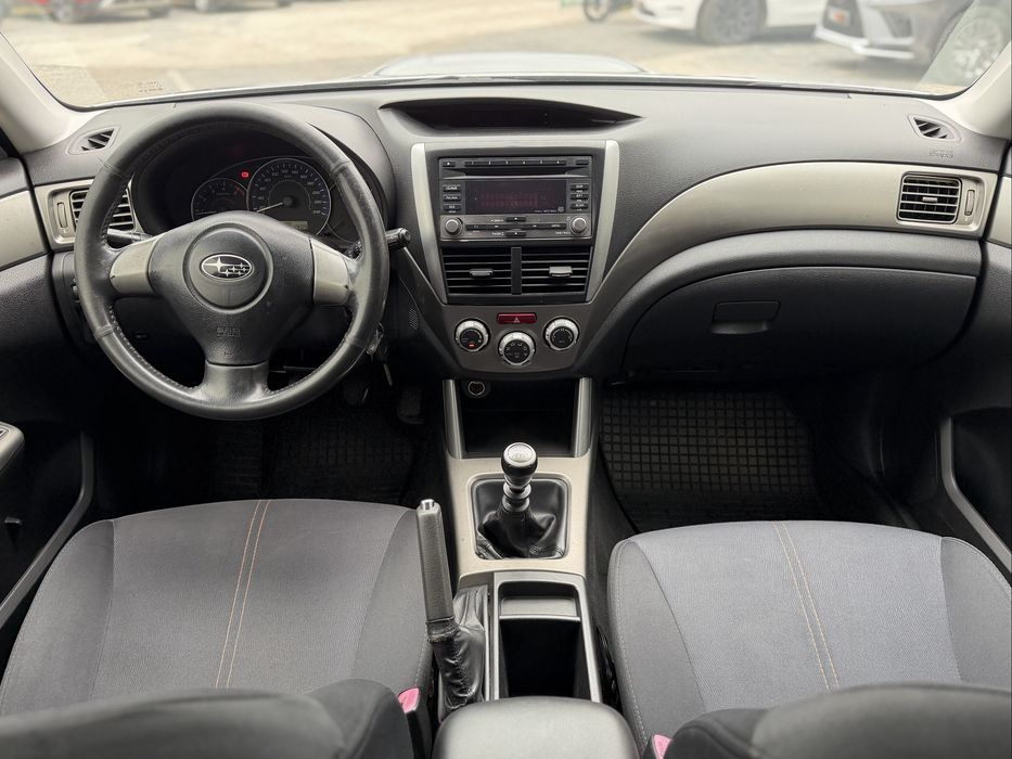 SUBARU FORESTER 2010 року, 2.0 дизель, механіка, повний привід.