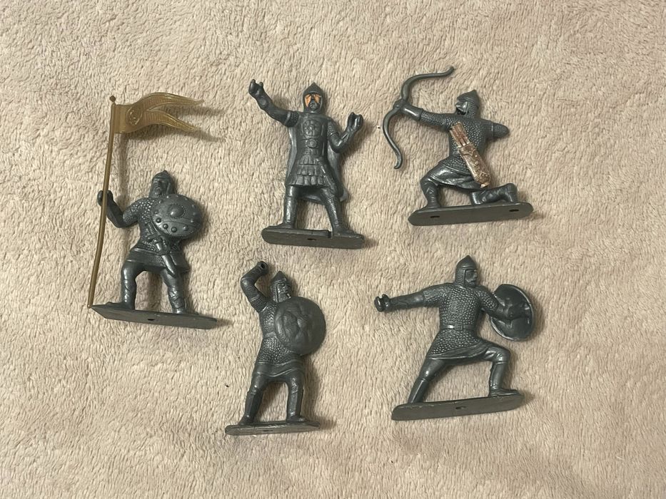 Солдатики ссср рицарі