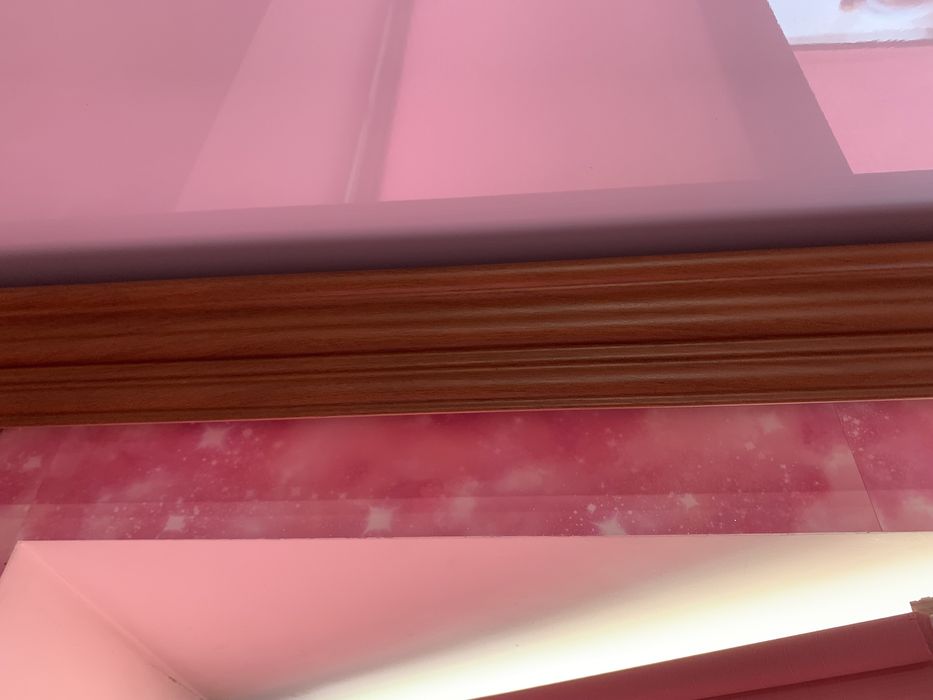 Карниз настінний дуже гарний