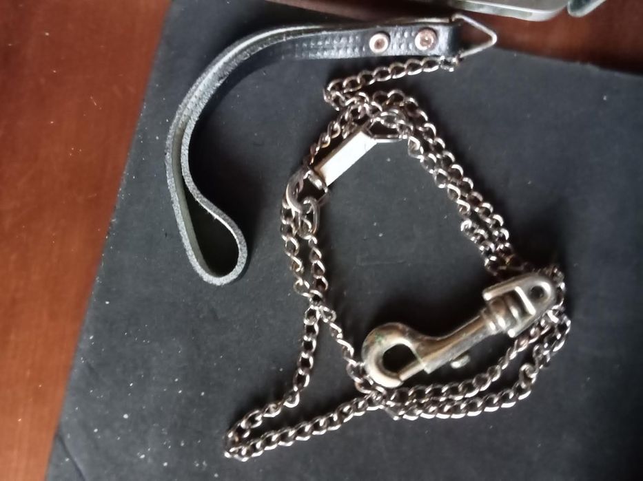 TRELA com 2 trincos para  cães