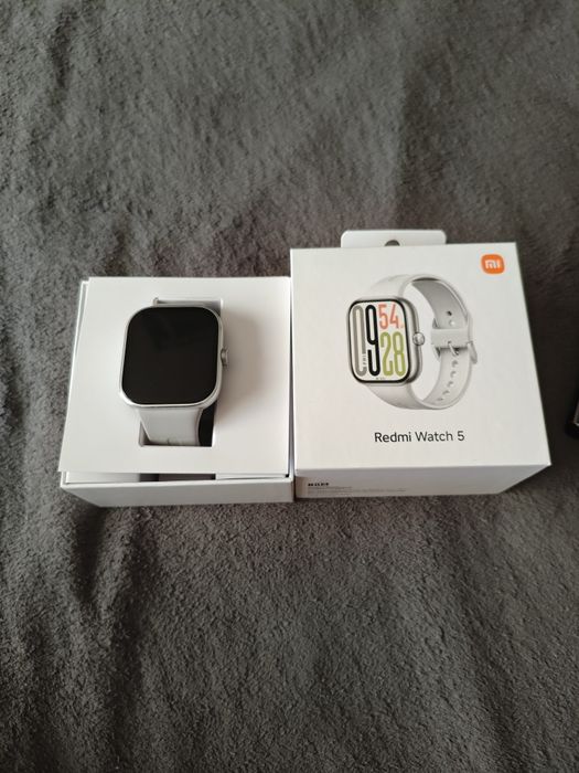 Смарт годинник Redmi Watch 5 silver gray б/в