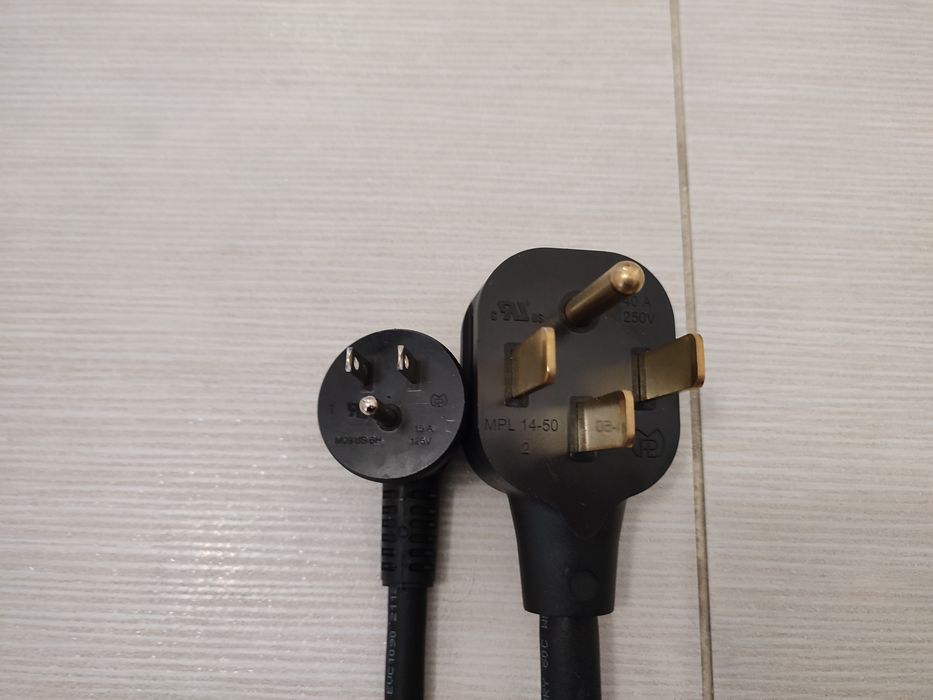 Зарядное устройство для электромобиля Porsche