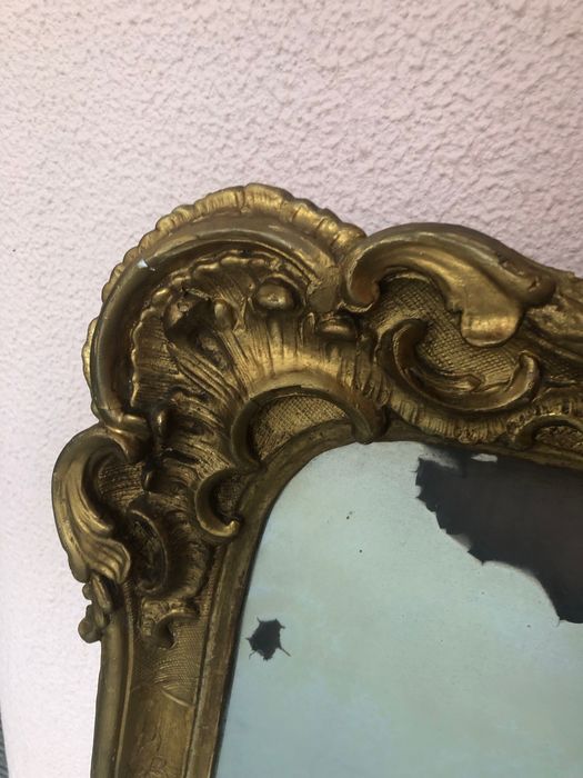 Espelho século XIX em talha dourada