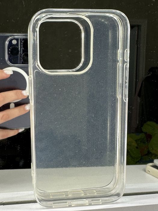 Продам чохли на 15 pro