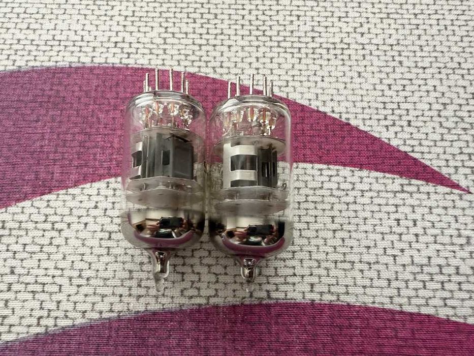 Lampy elektronowe 12AX7 ECC83 Shuguang 2 szt.
