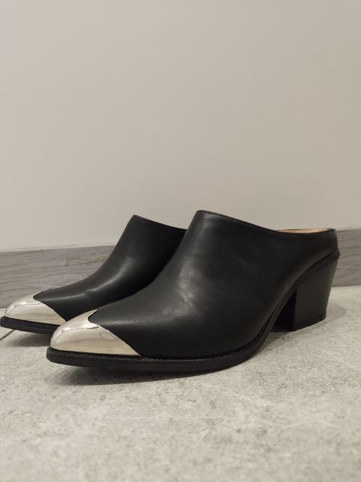 Piękne efektowne buty r. 39 nowe
