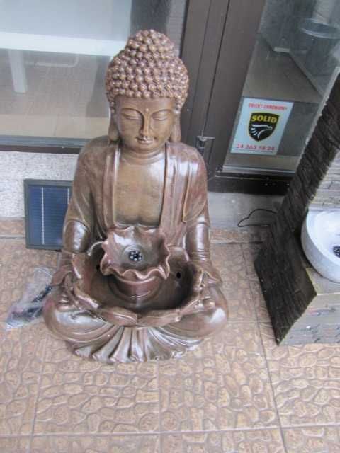 Dharma Fontanna solarna LED dekoracja Budda posąg Blumfeldt