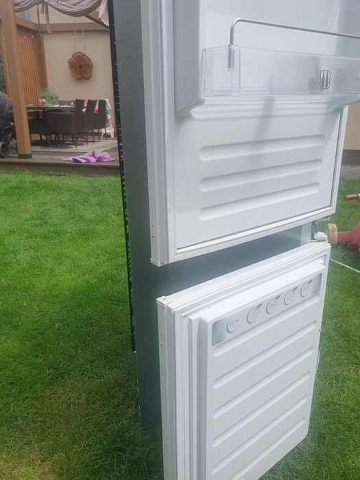 Lodówka Whirpool tylko drzwi