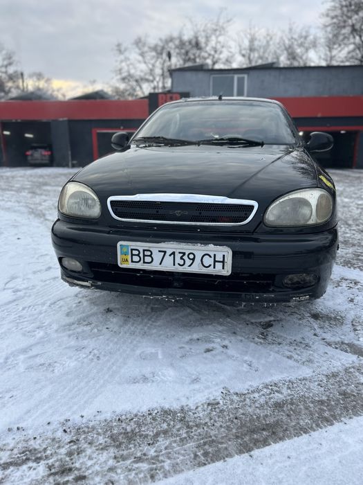 Продам машину на полном боевом ходу