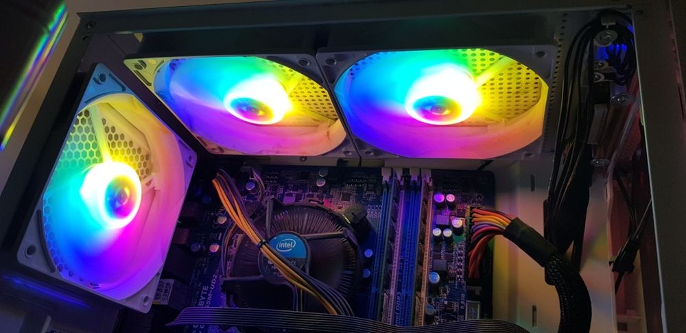 Komputer stacjonarny