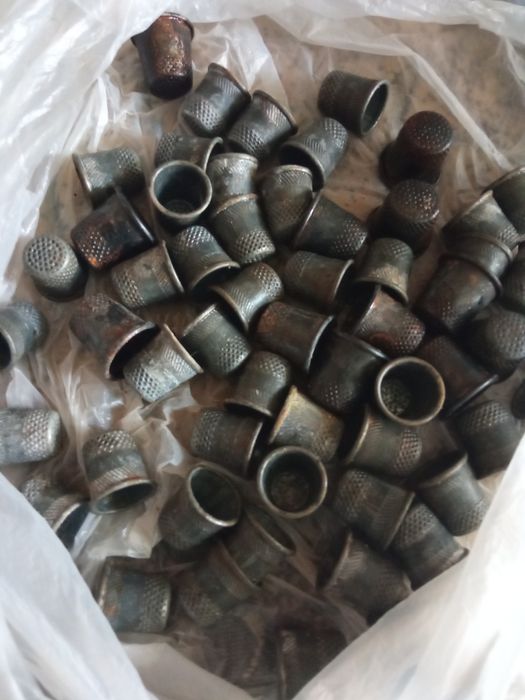 Продам наперстки.