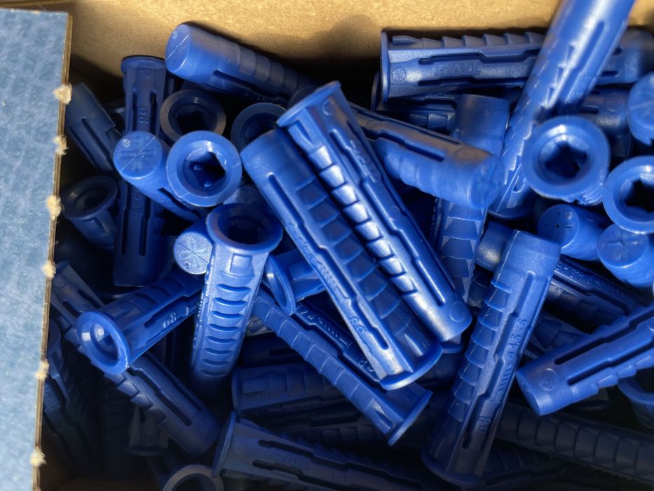 Rawlplug, шуруп по бетону