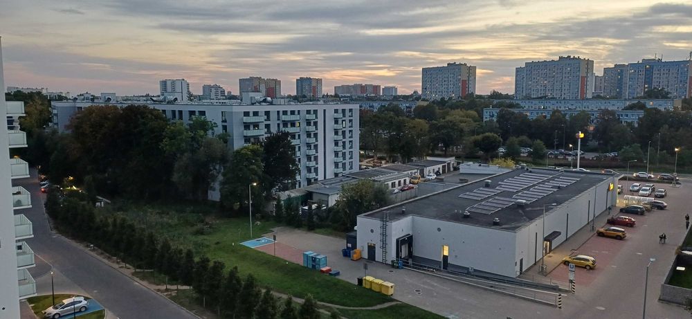 Wynajmę słoneczną kawalerkę na Winogradach z pięknym widokiem, miejsce parkingowym i rowerownią ///