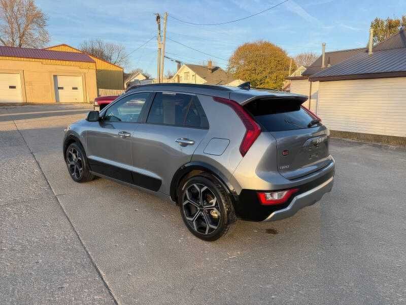 2023 Kia Niro EX Touring