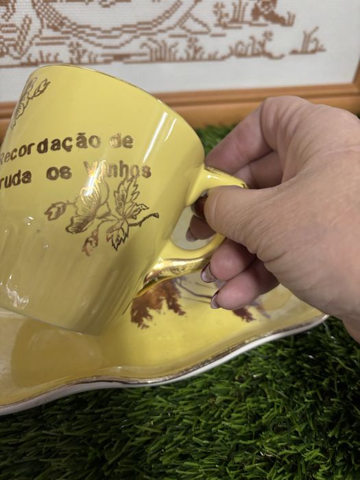 Chavena almoçadeira antiga