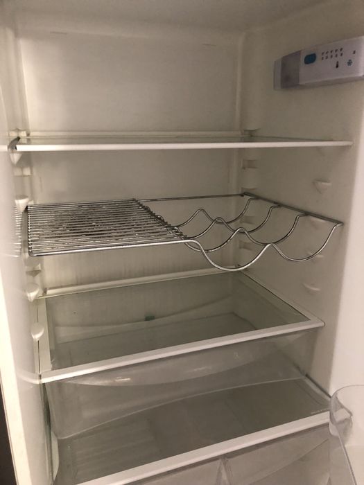 Продам холодильник Zanussi