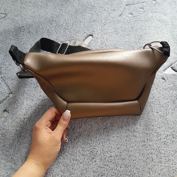 Продам сумку на пояс-плече