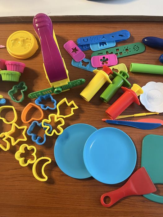 3 zestawy play-doh ciastolina