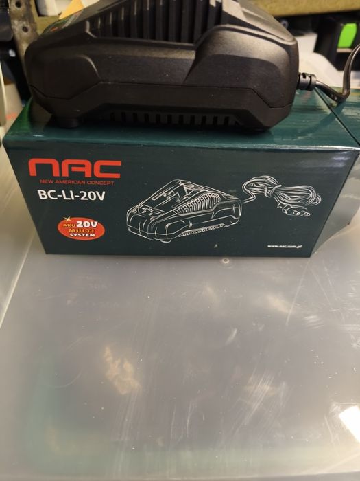 NAC adapter USB latarka bateria ładowarka