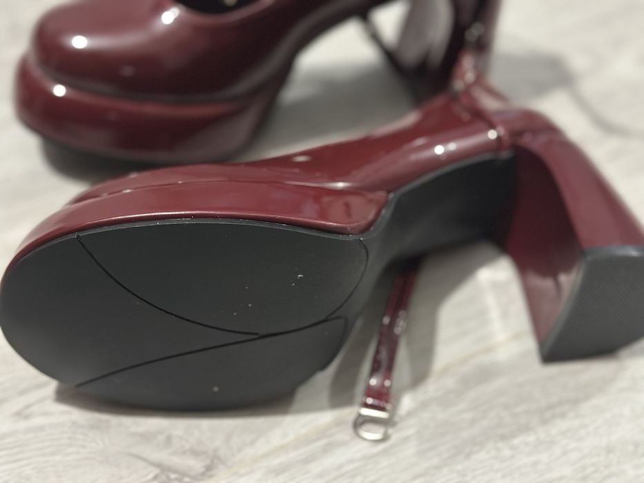 Туфлі Мері Джейн Лоліта