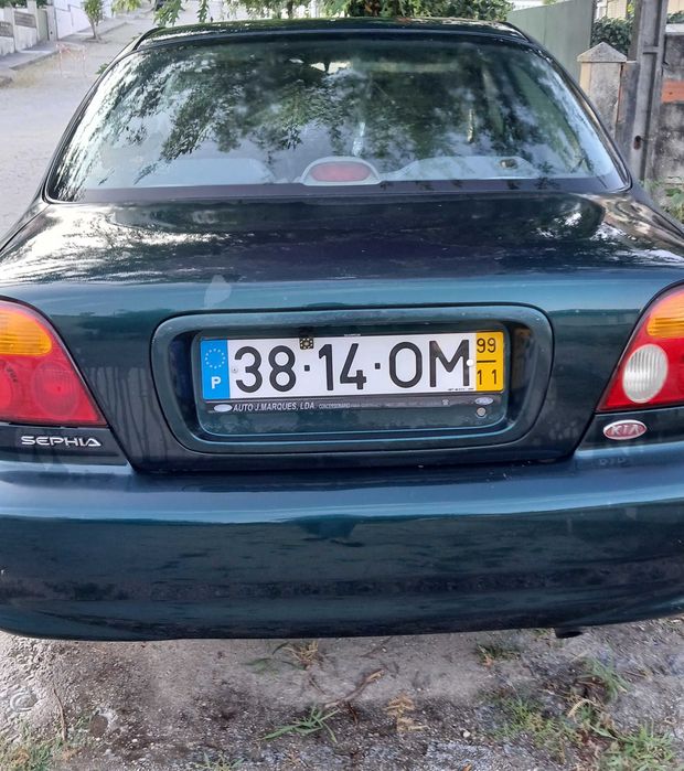 Kia Sephia 1.5 GPL + Gasolina | AC | Teto de Abrir | Bancos em Couro | 264.000 km
