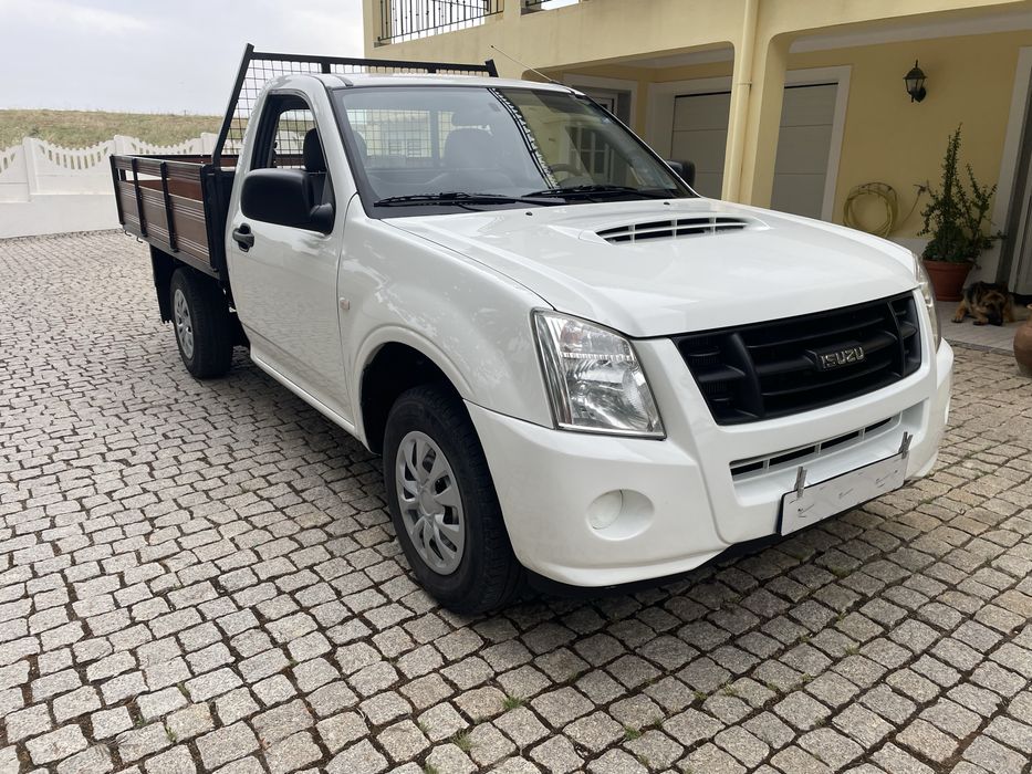 Isuzo Dmax 2.5 turbo  136cv