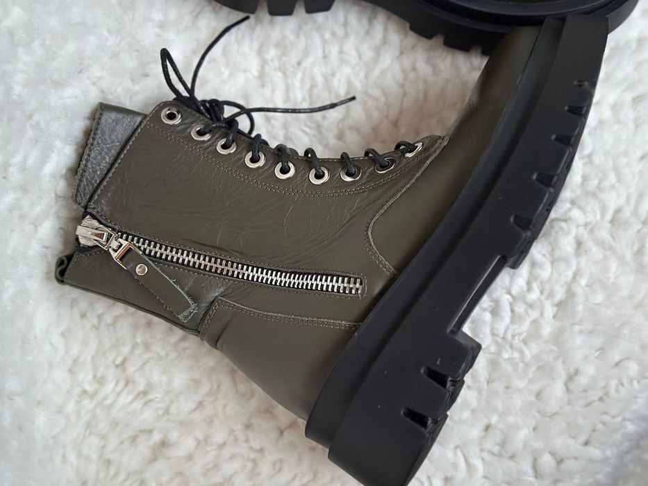 Жіночі зимові черевики з натуральної шкіри