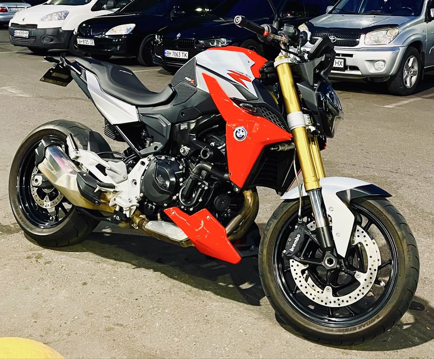 F900R BMW 2019 street