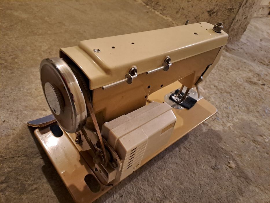 Maszyna do szycia Łucznik