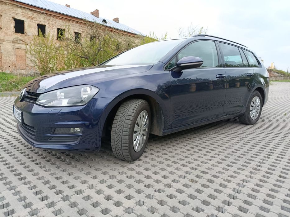 Volkswagen Golf 7 Variant 1.6 TDI 2015 року