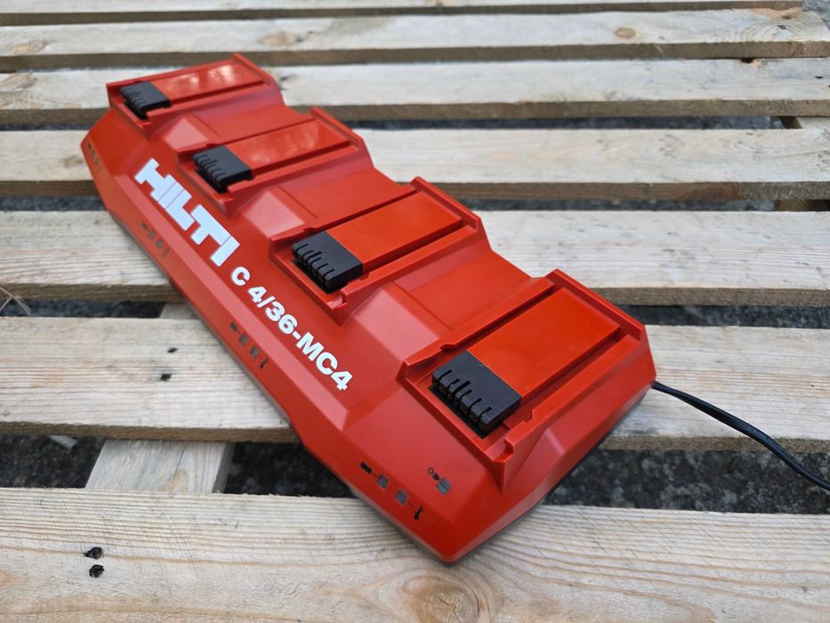 HILTI C 4/36-MC4 ładowarka 4 stanowiskowa prostownik