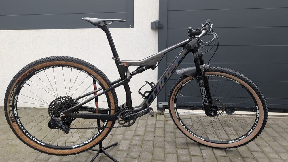 Suspensão total CR 9.1 XX1 ASX electrónico