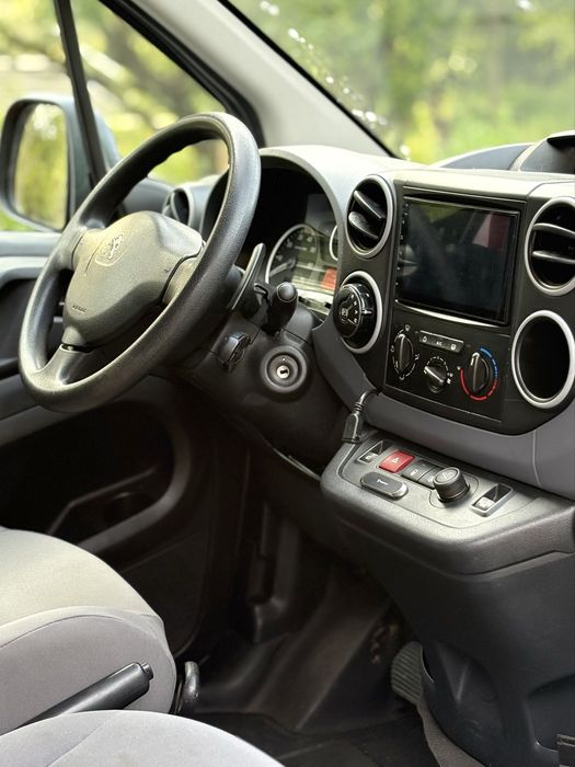 Peugeot Partner 1.6 e-hdi Automática
