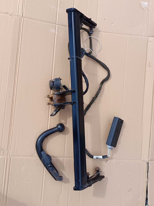 Hak holowniczy Thule Volvo V60 odpinany 30791002