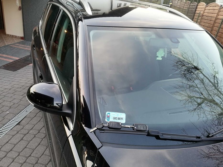 Volkswagen Tiguan 1,4 2011 rok