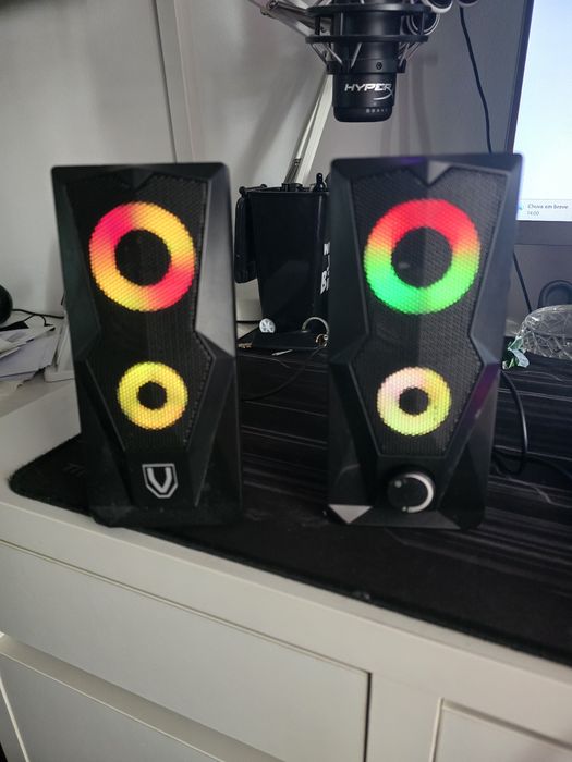 Colunas para pc com rgb