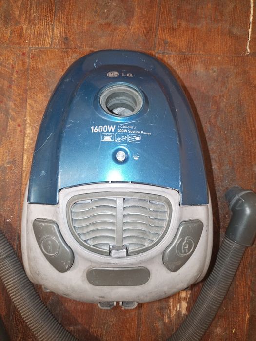 Пилосос      700