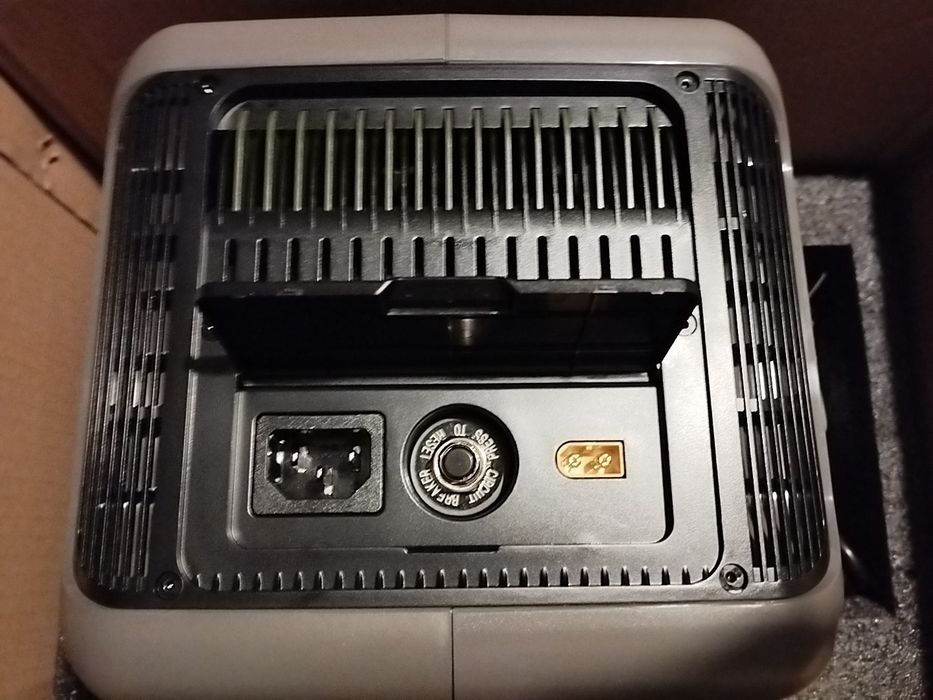 Portable powerstation 600W