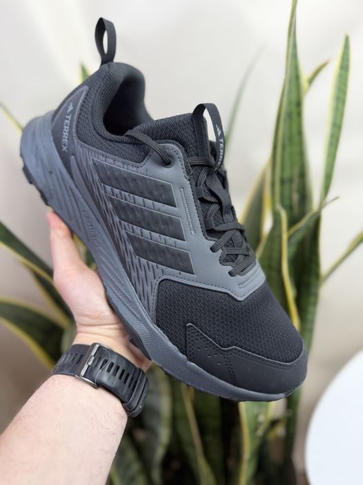 Adidas Tracefinder Trail IH2930 розмір 48 (30см) на широку ногу